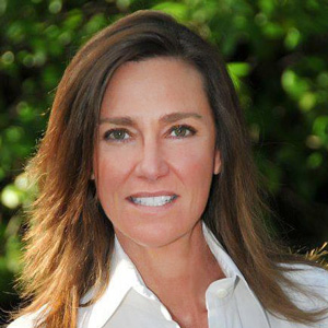 Agent-Elizabeth-Pitts